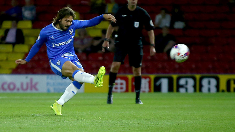 Bradley Dack in action for Gillingham. (Getty Images)