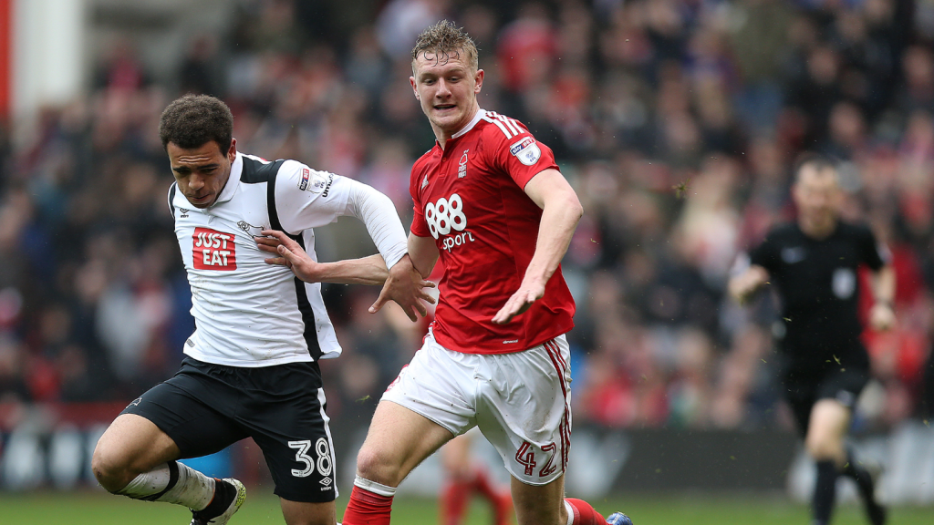 Nottingham Forest defender Joe Worrall vying for the ball. (Getty Images)