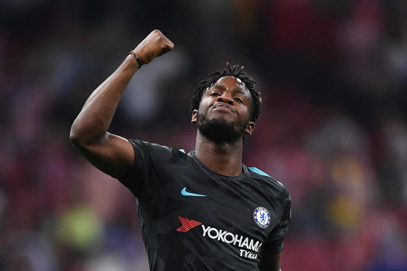 Michy Batshuayi celebrates after scoring for Chelsea. (Getty Images)
