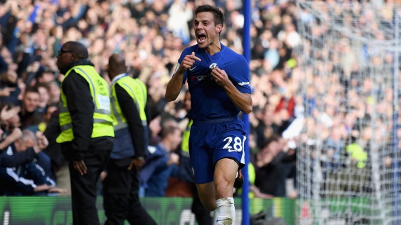 Chelsea skipper Cesar Azpilicueta celebrates after scoring. (Getty Images)