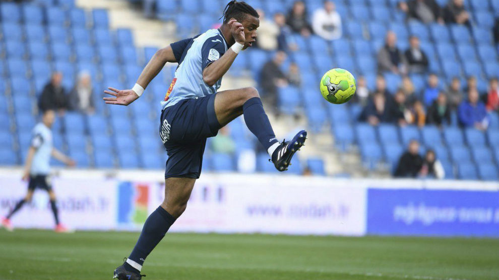 Harold Moukoudi is one of the highly-rated French defenders. (Getty Images)