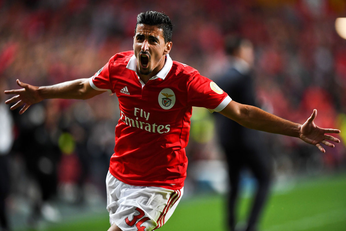 Andre Almeida in action for Benfica. (Getty Images)