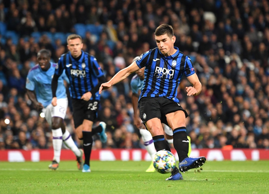 Ruslan Malinovskyi of Atalanta scores a penalty for his sides first goal during the UEFA Champions League group C match between Manchester City and Atalanta at Etihad Stadium on October 22, 2019 in Manchester. (Getty Images)