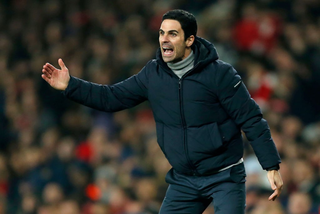 Arsenal manager Mikel Arteta screams at his players. (Getty Images)