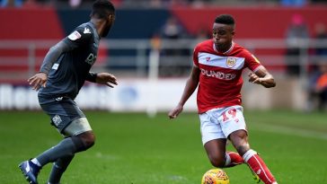 Niclas Eliasson of Bristol City attempts to get past Mahlon Romeo of Millwall during the Sky Bet Championship match between Bristol City and Millwall at Ashton Gate on December 2, 2018 in Bristol, England. (Getty Images)