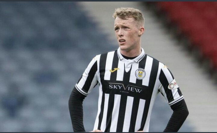 Jake Doyle-Hayes has switched St Mirren for Hibernian FC