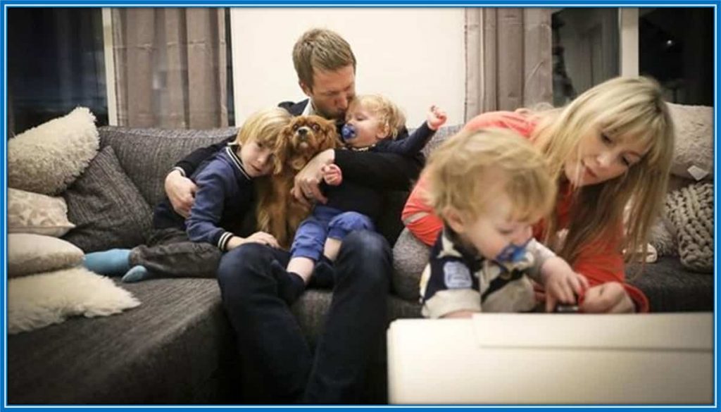 Graham Potter with his wife Rachel and thee kids 