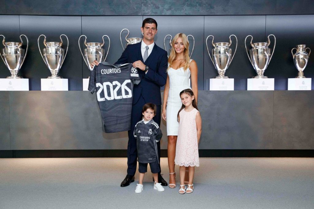 Thibaut Courtois with girlfriend and children. (Picture credit: Real Madrid)