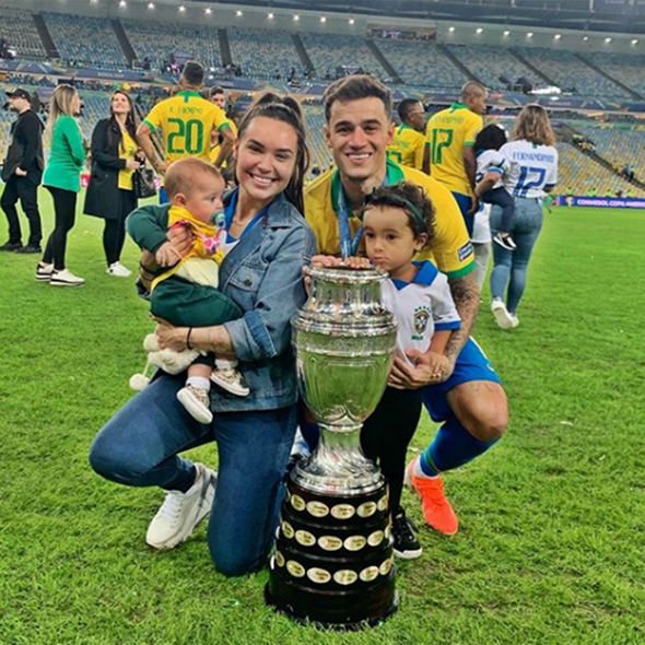 Philippe Coutinho with his wife and children. (Image: GETTY)