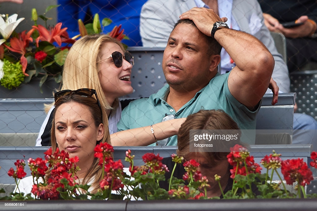 Ronaldo Nazario and Celina Locks while watching a tennis match.  (Photo by fotopress/Getty Images)