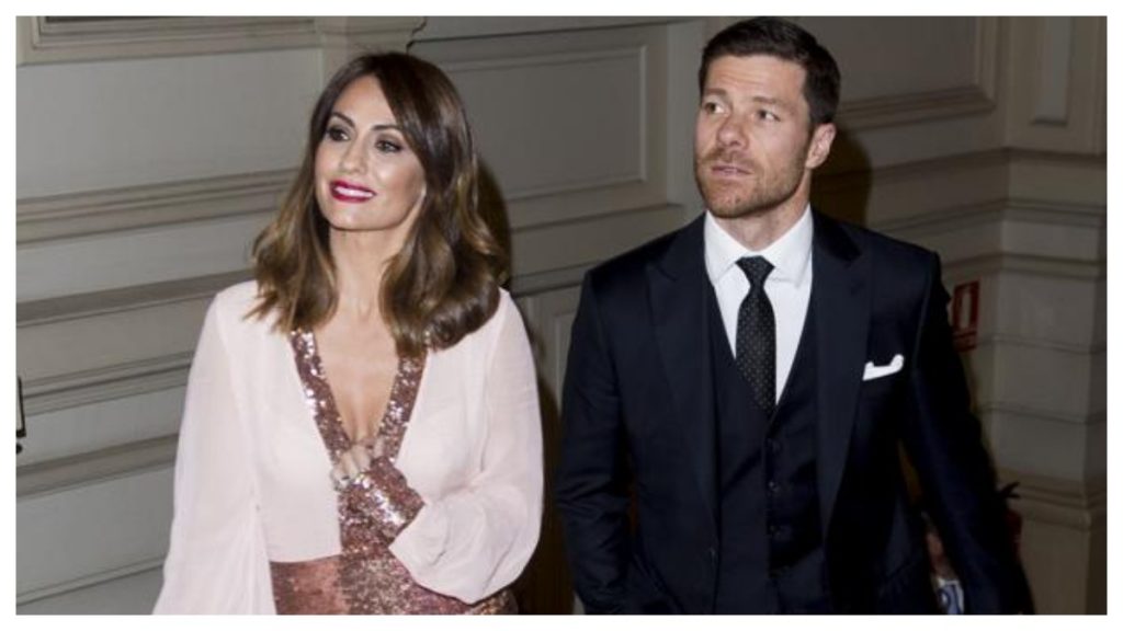 Xabi Alonso and his Wife Nagore Aranburu knows each other since their teenage days. (Picture was taken from SportMob)
