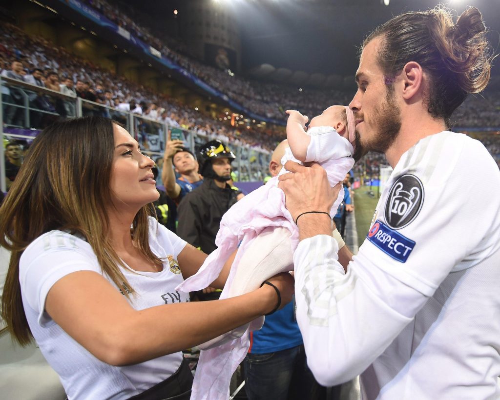 Gareth Bale with his wife and newborn child. (Credit: EPA)