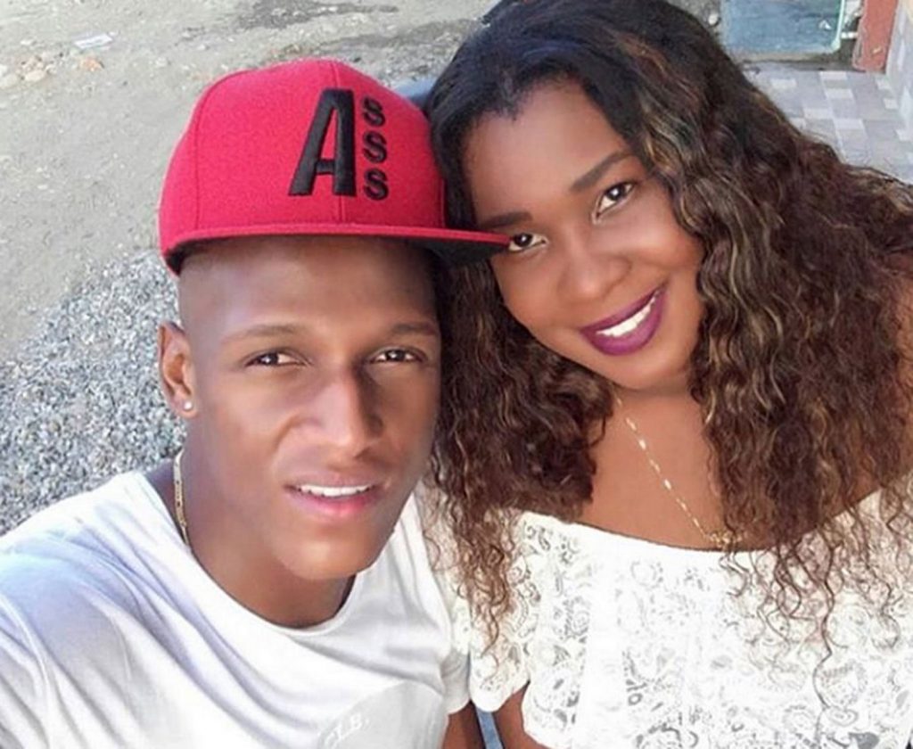 Yerry Mina and his wife Geraldine are childhood sweethearts. (Credit: Instagram)