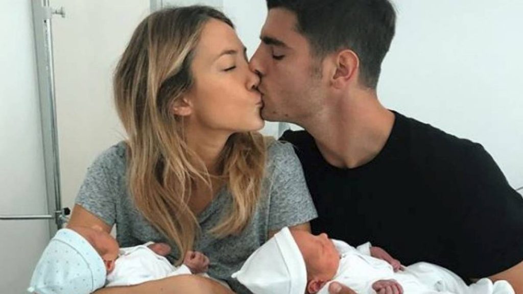 Alice Campello and Alvaro Morata with their twin children. (Credit: Instagram) 