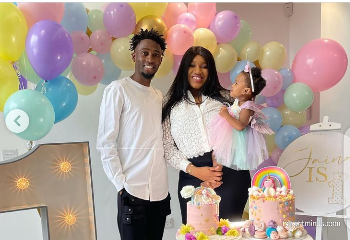 Wilfred Ndidi with wife and child. (Credit: Reportsmind.com) 