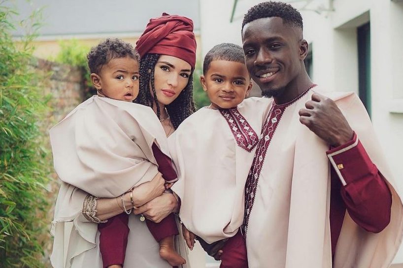Idrissa Gueye with his wife and kids. (Credit: Instagram) 