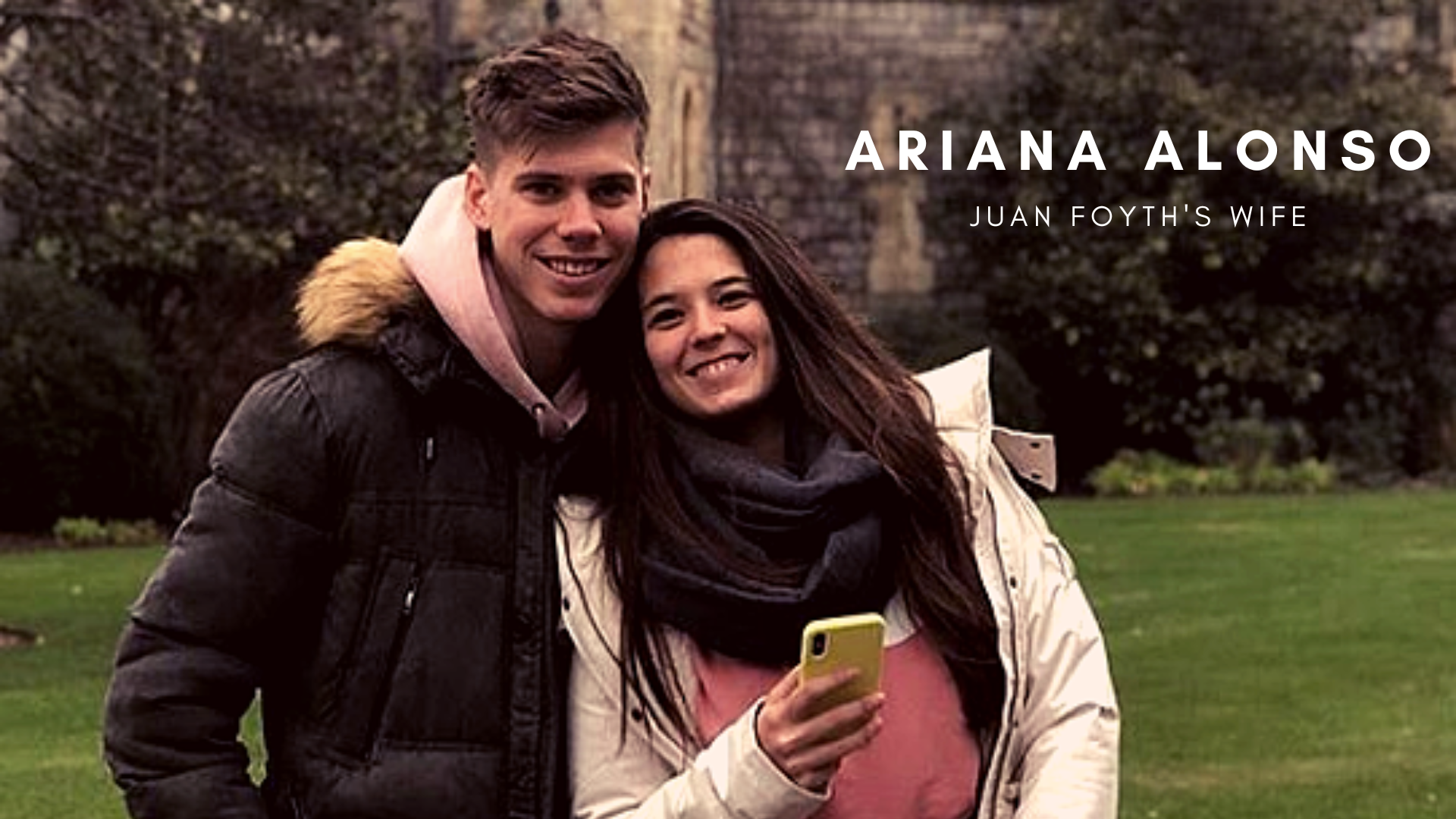 Juan Foyth with his wife Ariana Alonso. (Credit: Instagram)