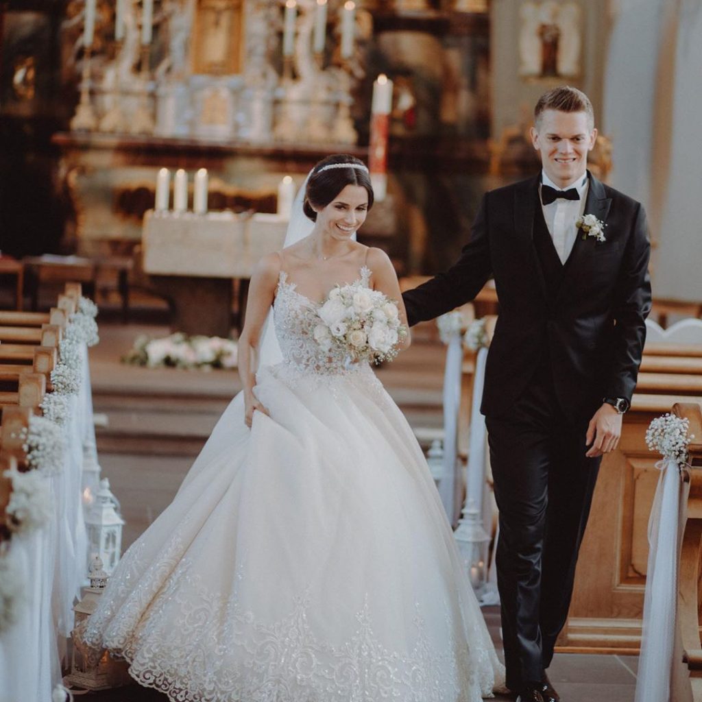 Matthias Ginter and his wife Christina Ginter at their wedding ceremony. (Source: Imgur.com)