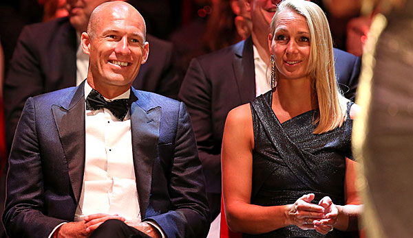 Arjen Robben met his wife in high school. (Picture was taken from spox.com)
