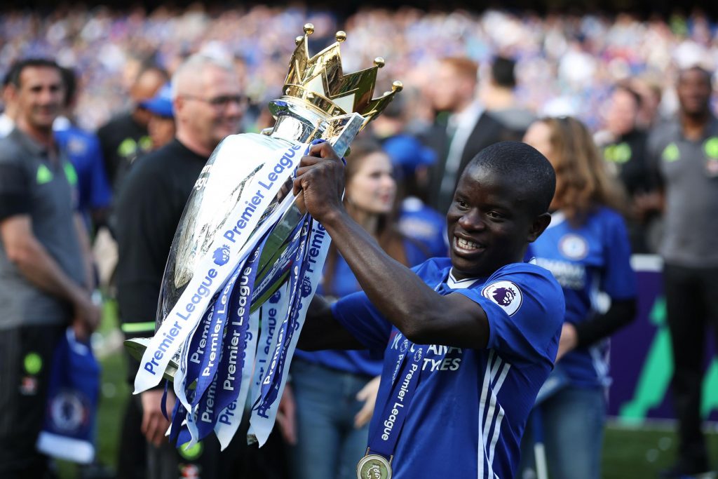N’Golo Kanté with the Premier League title. (Credit: bordercountiesadvertizer.co.uk)