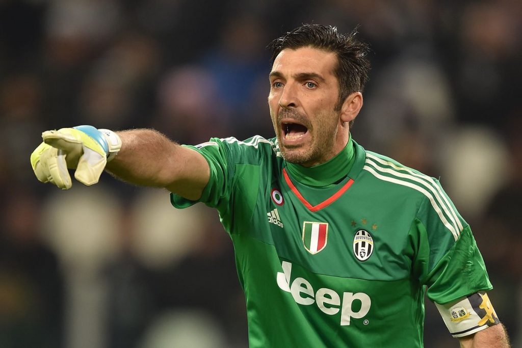 Gianluigi Buffon directing his teammates. (Photo by Valerio Pennicino/Getty Images)
