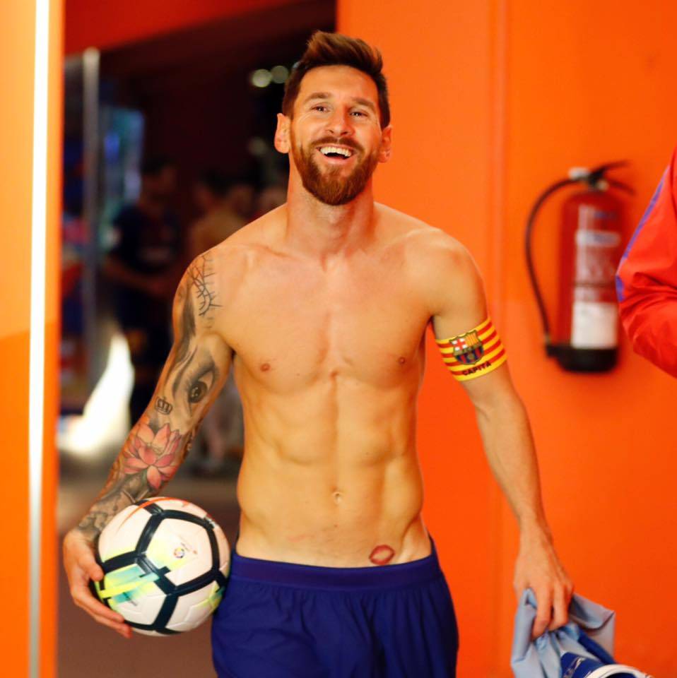 Lionel Messi has a kiss symbol on his upper groin. (Credit: thesun.co.uk)