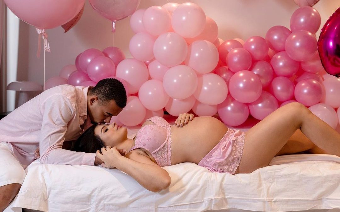 Gabriel Jesus and Raiane Lima recently revealed that they are expecting a child. (Credit: Instagram)
