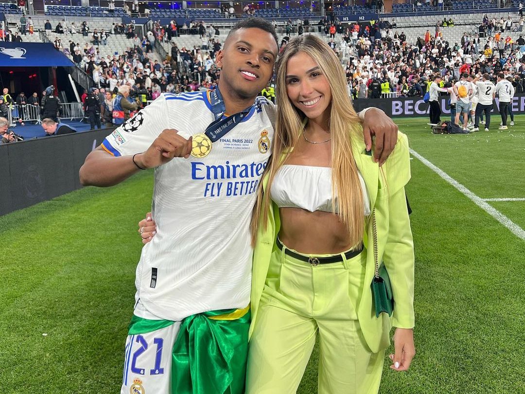 Rodrygo met his girlfriend when he started out as a senior player in Santos. (Credit: Instagram)