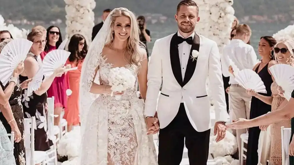 Gylfi Sigurdsson tied the knot with his wife in 2019. (Credit: Oh My Football)