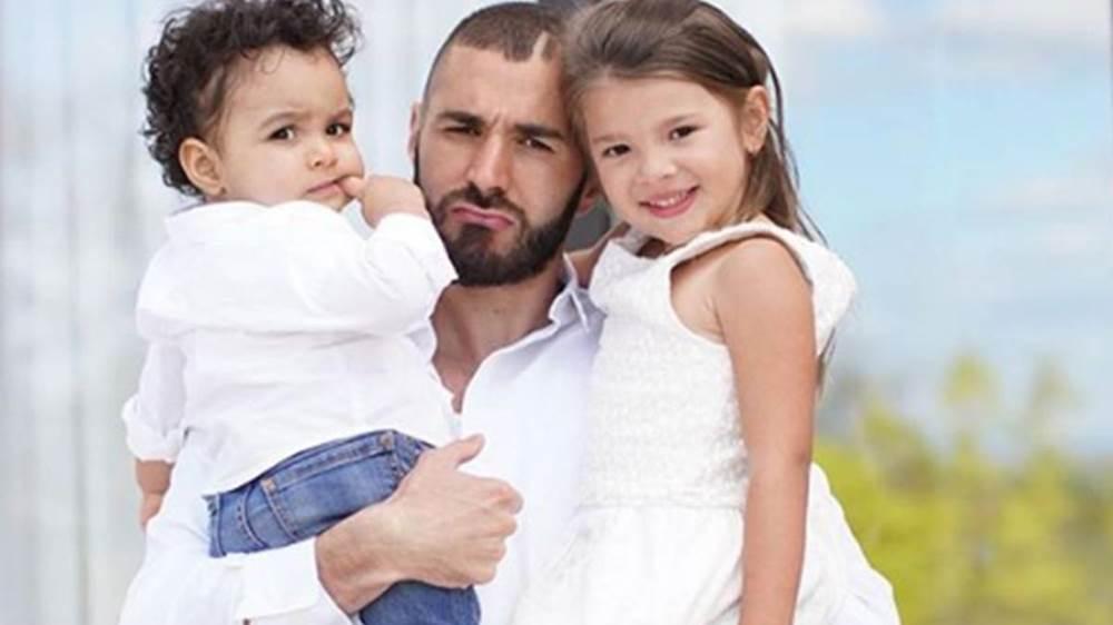 Karim Benzema with his children. (Credit: sportskeeda.com)