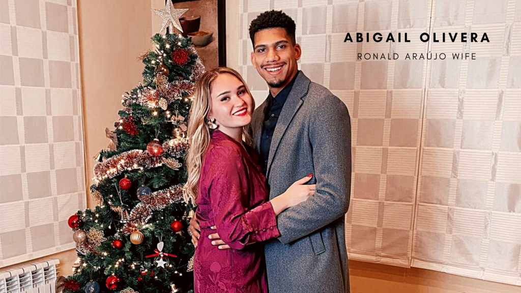 Ronald Araújo with his wife Abigail Olivera. (Credit: Instagram)