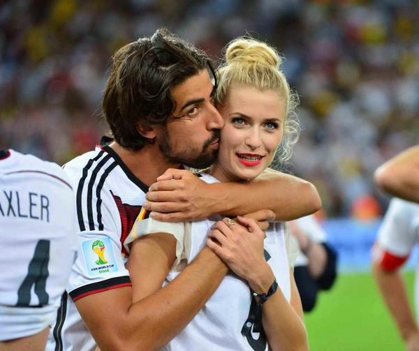 Sami Khedira with then-girlfriend Lena Gercke at World Cup 2014. (Credit: Getty Images)