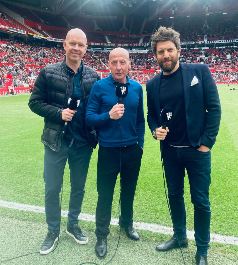 Andy Goldstein with commentators Henning Berg and Mickey Thomas. (Credits: @andygoldstein05 Instagram)