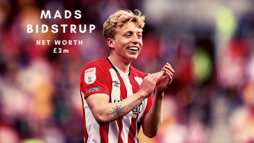 Mads Bidstrup of Brentford celebrates at full time during the Sky Bet Championship Play-off Semi Final 2nd Leg match between Brentford and AFC Bournemout. (Photo by Alex Pantling/Getty Images)