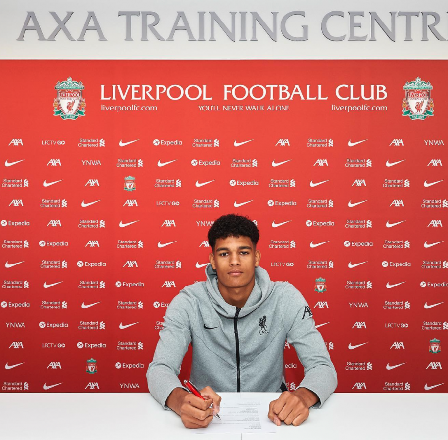 Jarell Quansah signed his first professional contract with Liverpool on 4 February 2021. (Credits: @jarellquansah Instagram)