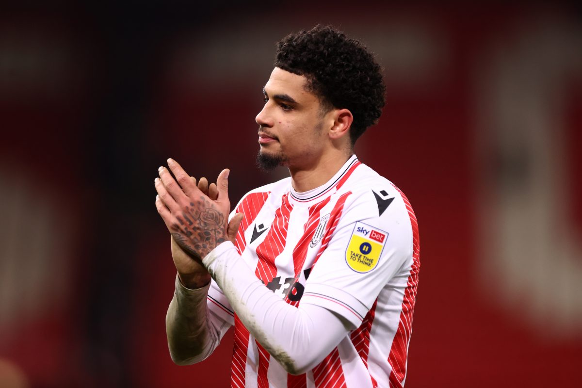 Ki-Jana Hoever of Stoke City applauds the fans after the team's victory in the Sky Bet Championship between Stoke City and Blackburn Rovers. (Photo by Naomi Baker/Getty Images)