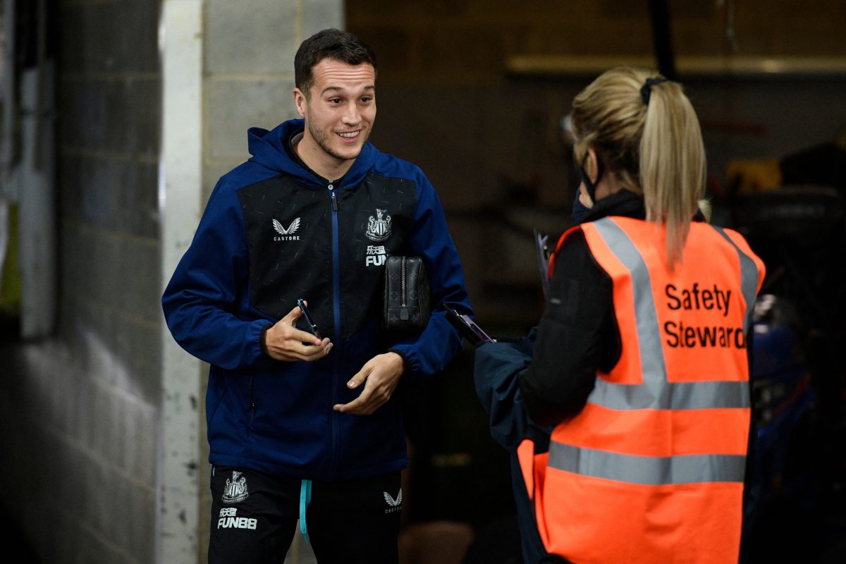 Newcastle United's Spanish midfielder Javier Manquillo is currently single and not dating anyone. (Photo by OLI SCARFF/AFP via Getty Images)