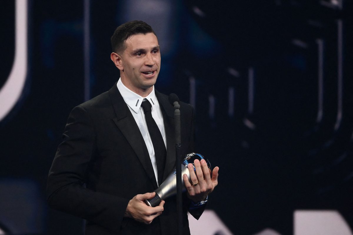 Argentina and Aston Villa goalkeeper Emiliano Martinez delivers a speech after receiving the Best FIFA Mens Goalkeeper award during the Best FIFA Football Awards 2022 ceremony. (Photo by FRANCK FIFE/AFP via Getty Images)
