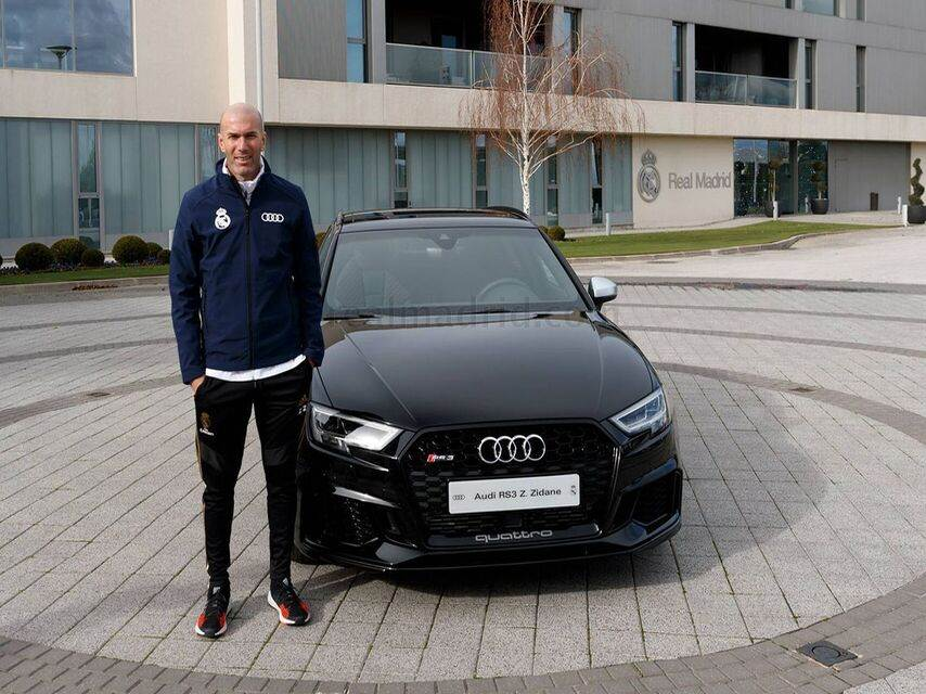 Zidane with his Audi RS3. (Credits: Instagram)