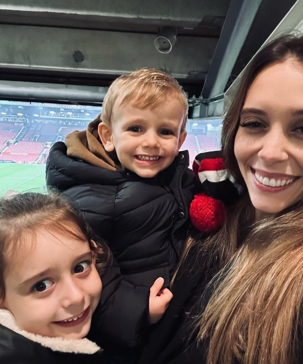 Ana Pinho with her children. (Credits: Instagram)