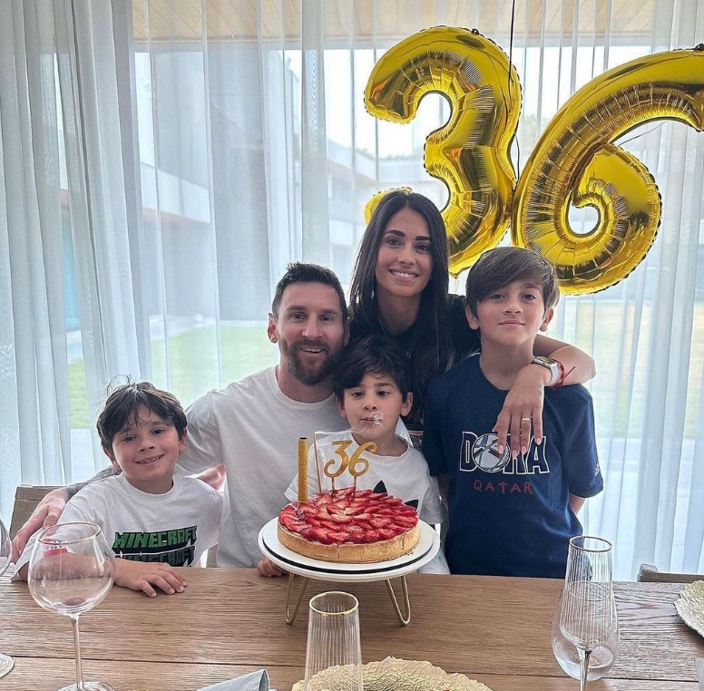 Antonela Roccuzzo and her family celebrating Messi's 36 Birthday (Credits: Instagram)