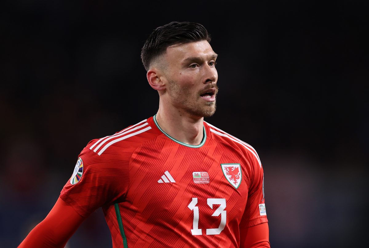 Kieffer Moore representing the Welsh national team for the UEFA EURO 2024 qualifiers. (Photo by Ryan Pierse/Getty Images)