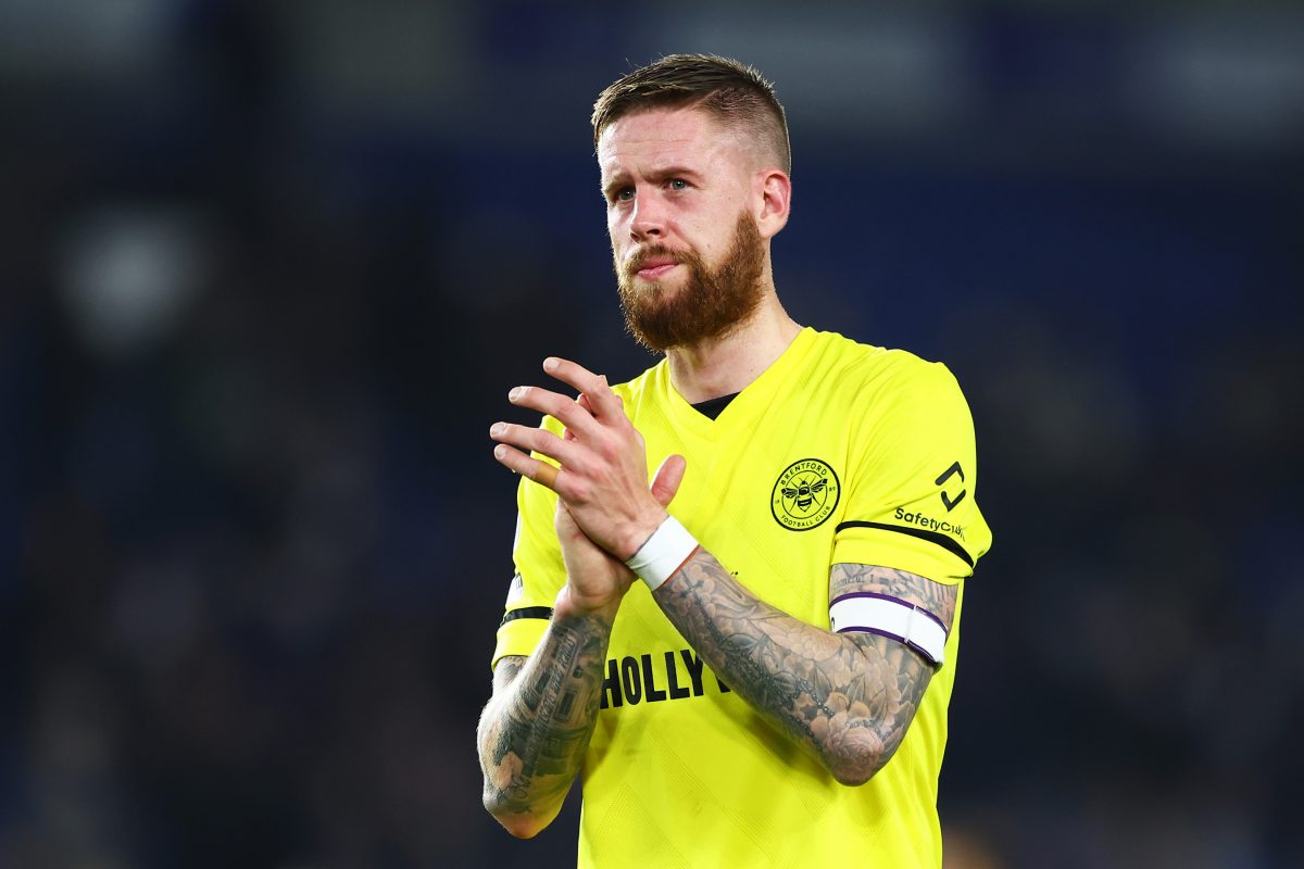 Pontus Jansson of Brentford applauds fans at full-time after the Premier League match between Brighton & Hove Albion. (Photo by Bryn Lennon/Getty Images)